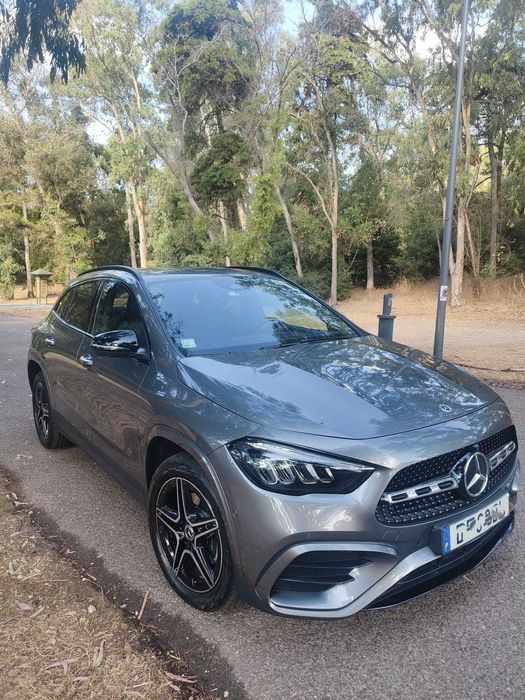 Mercedes GLA250e, AMG, com vários packs extra, garantia original