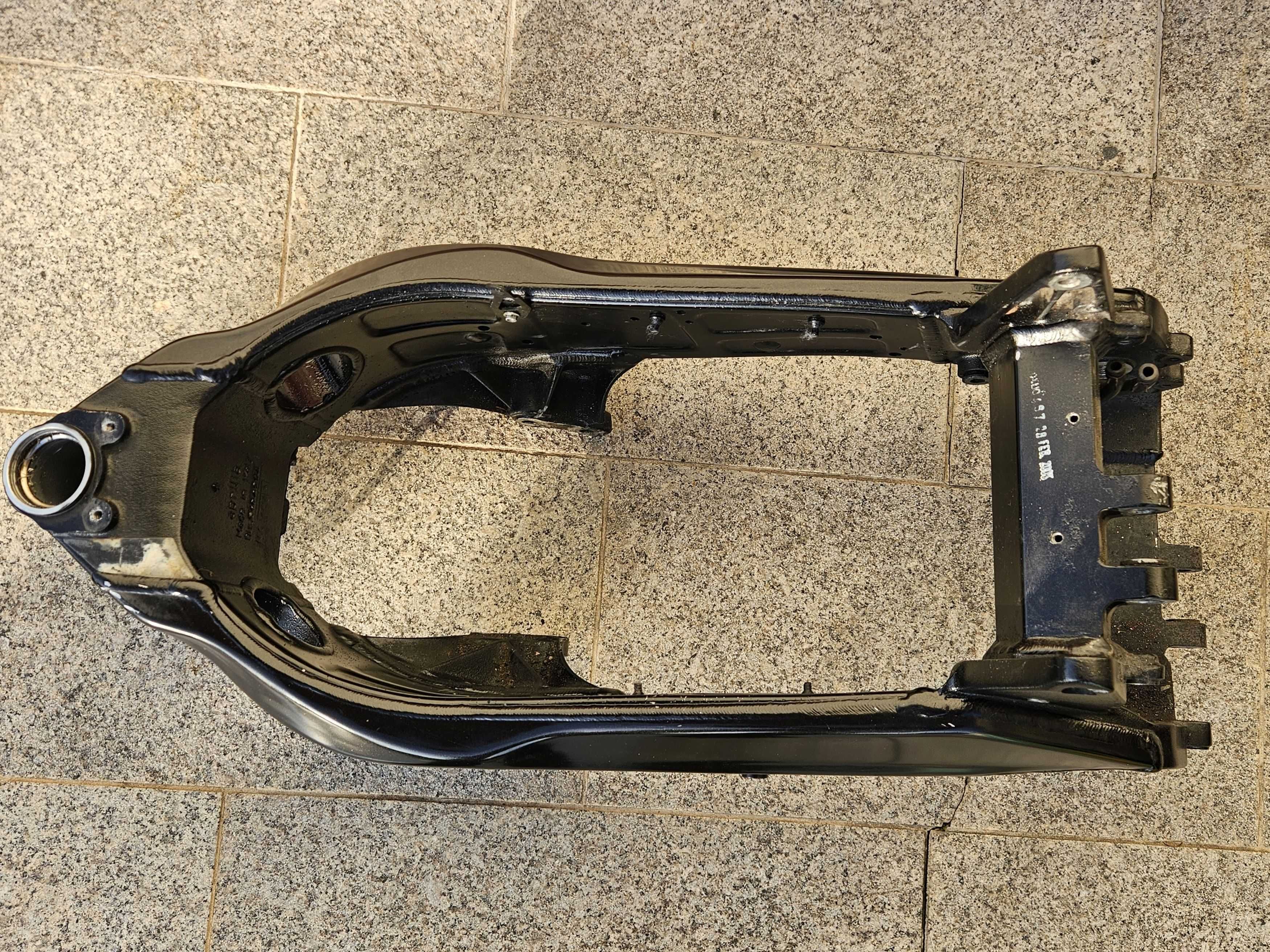 Rama + dokumenty papiery Aprilia RSV 1000 TUONO 02-06