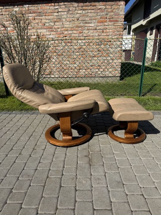 Крісло реклайнер Stressles (00104) офісне крісло шкіряне крісло