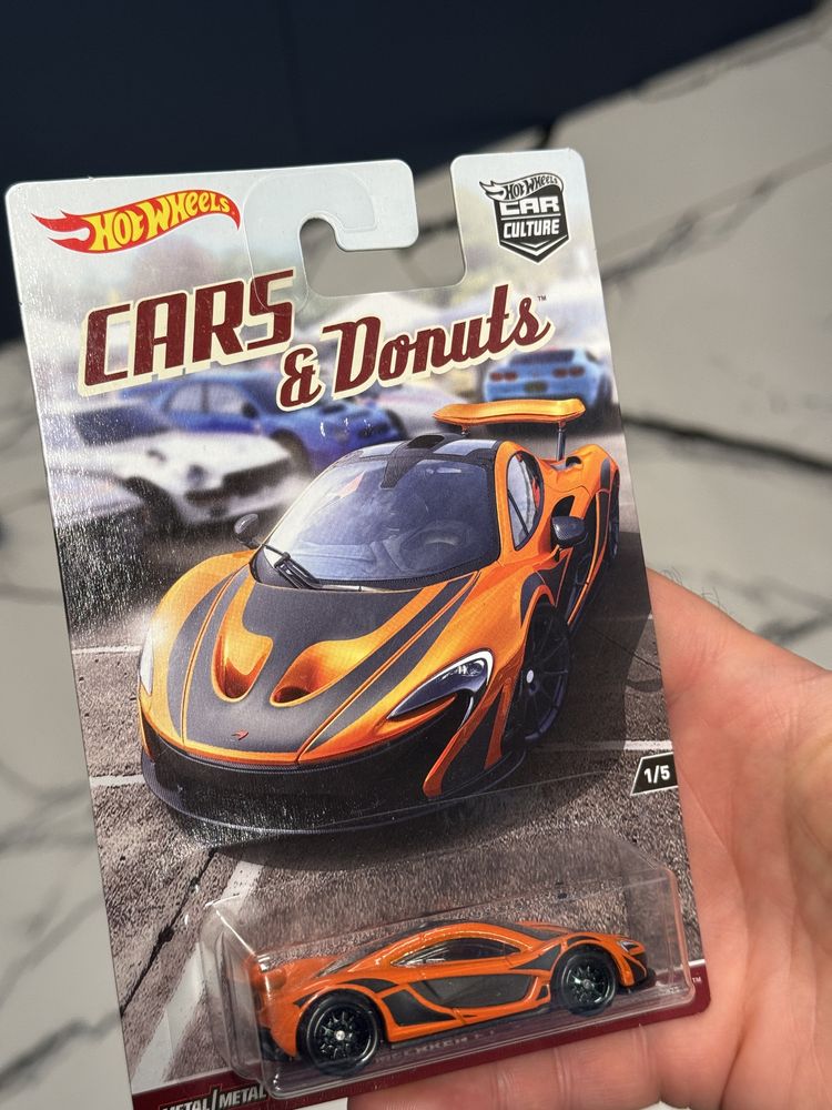 Hot Wheels Premium Cars & Donuts McLaren P1