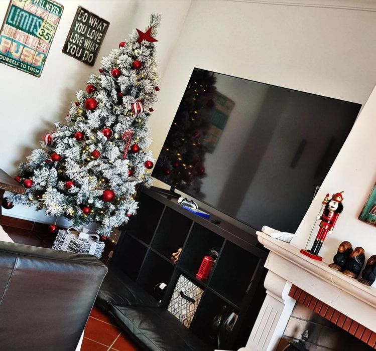 Tv samsung 75° polegadas.