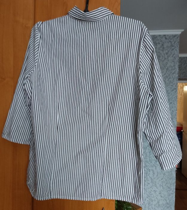 Продам женскую блузку