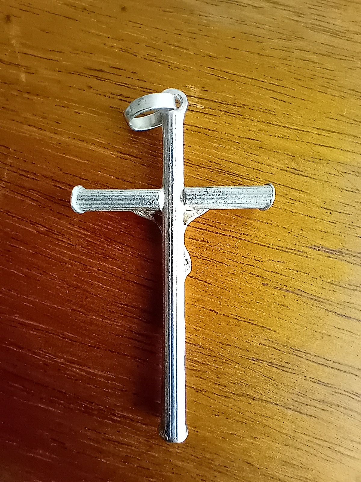 Pendente Fio Cruz de Cristo Maciço - Prata de Lei 925