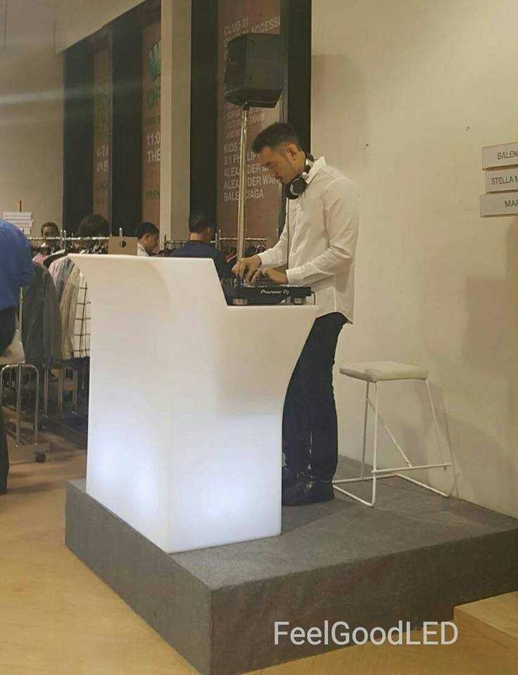 Mobiliario led balcões e mesas de bar iluminados