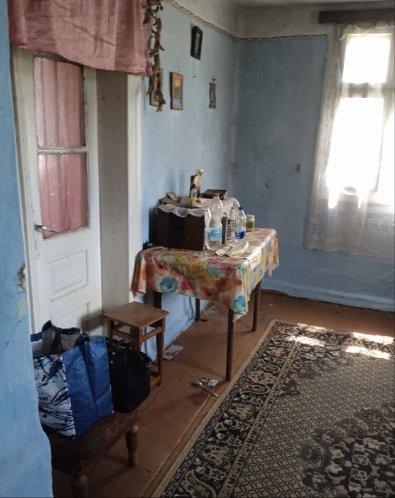 Продаж гарного будинку та земельної ділянки