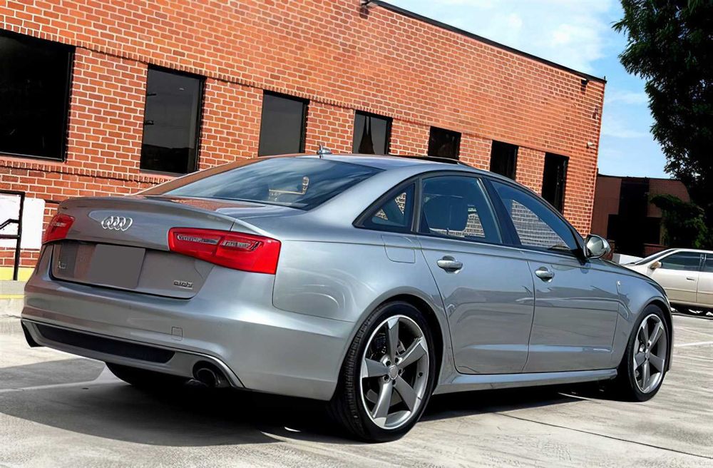 Audi A6      2015