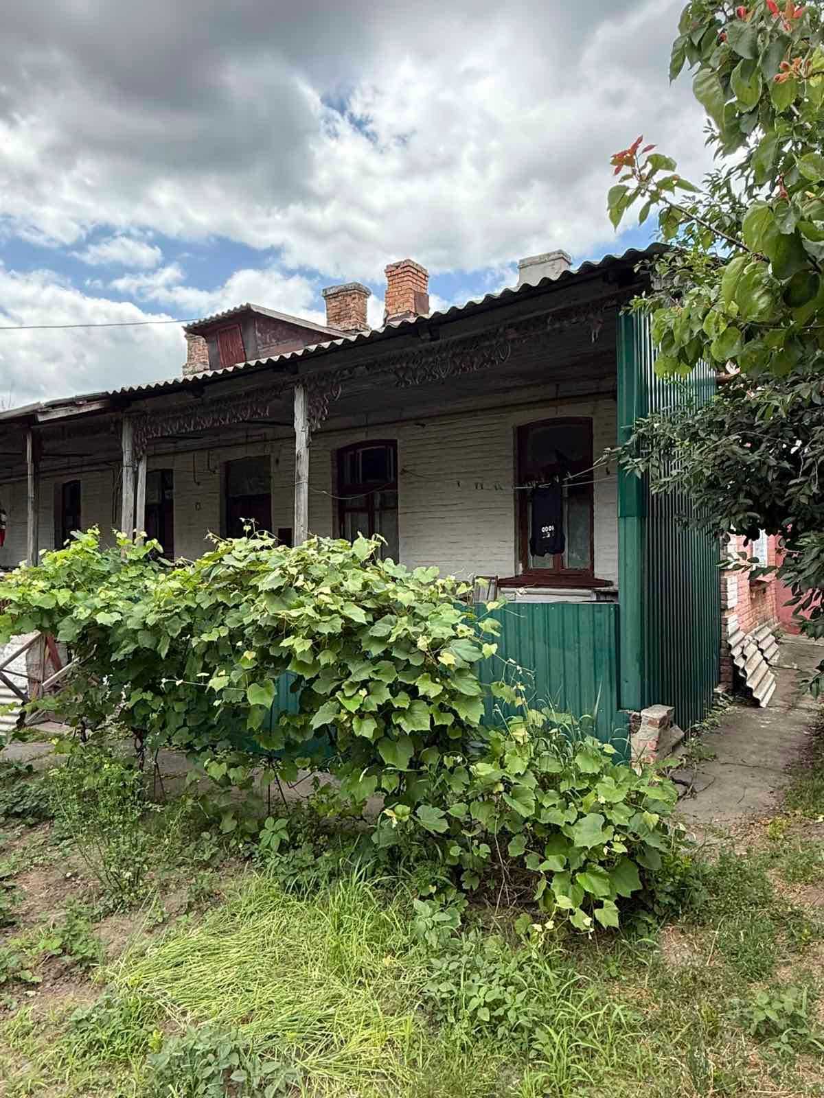 Продається частина будинку в районі Осташівки!