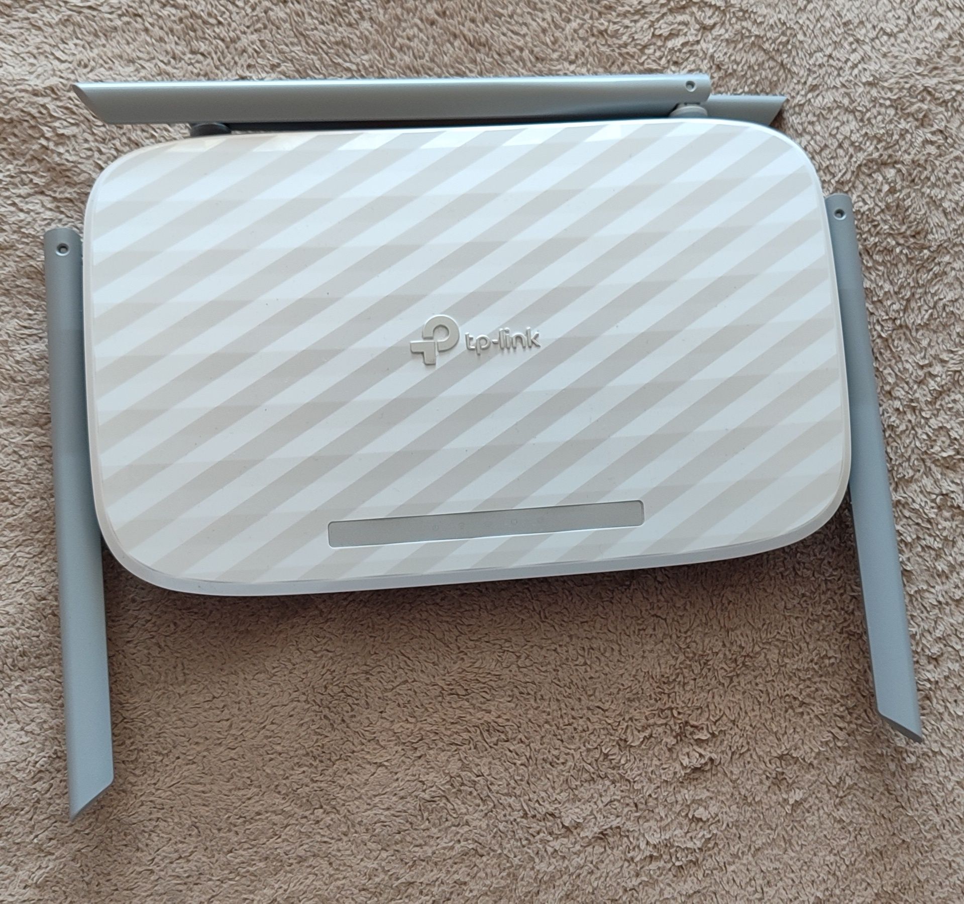 Продам Tp-link AC1200 Archer C50 вайфай роутер