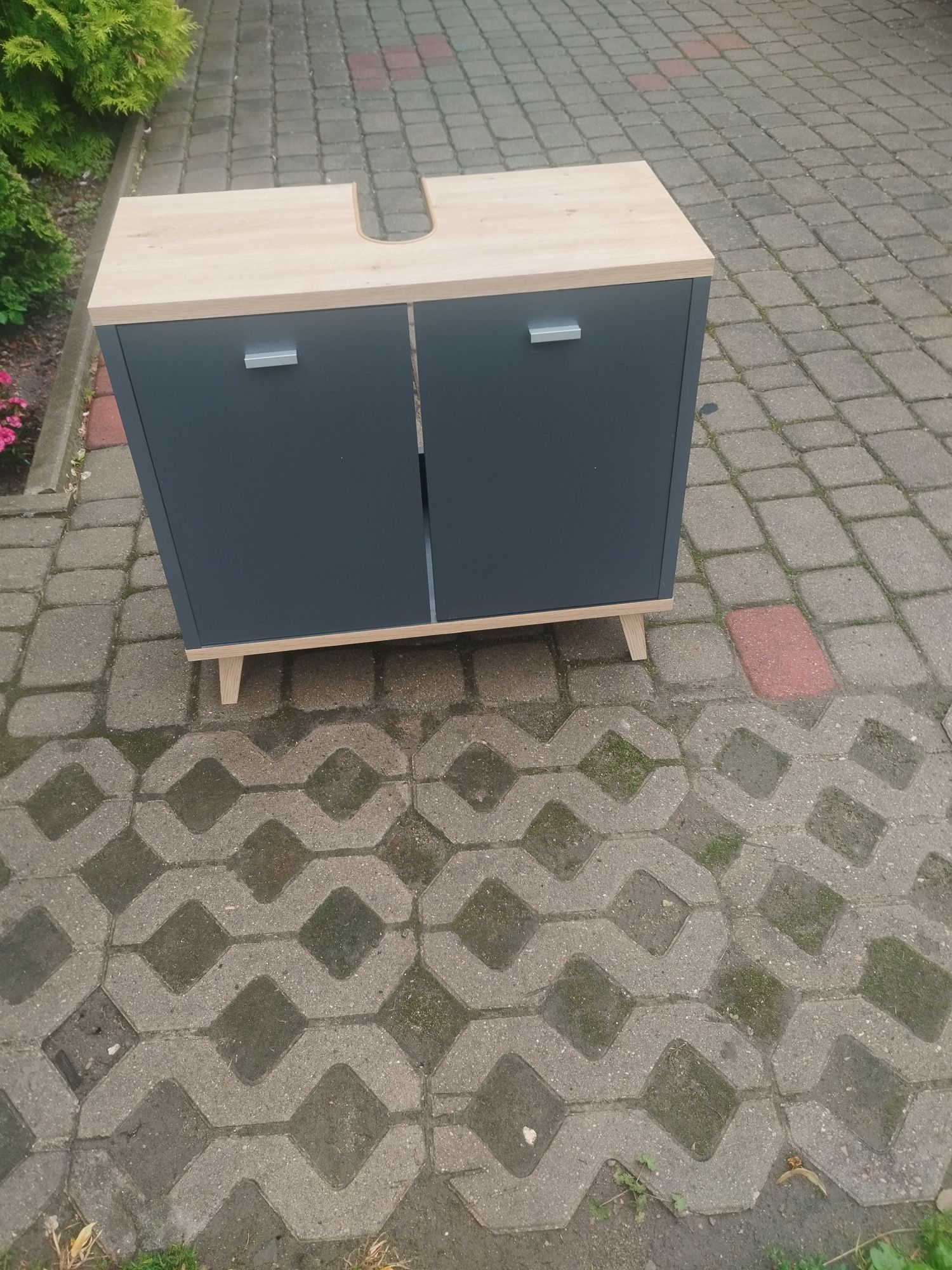 Nowa szafka zakupiona w IKEA by