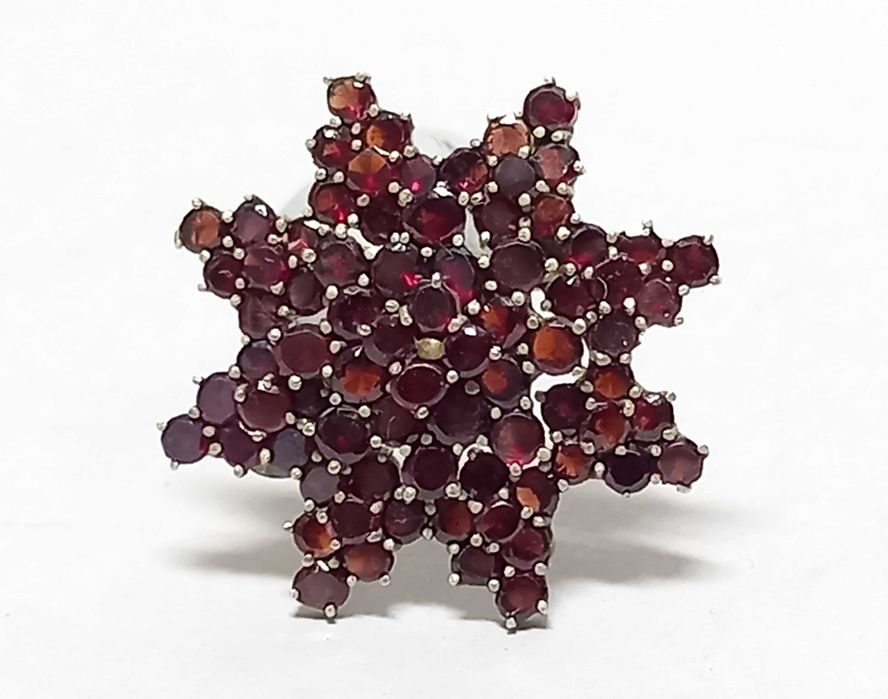 Brosza z granatami, pocz. XX w.