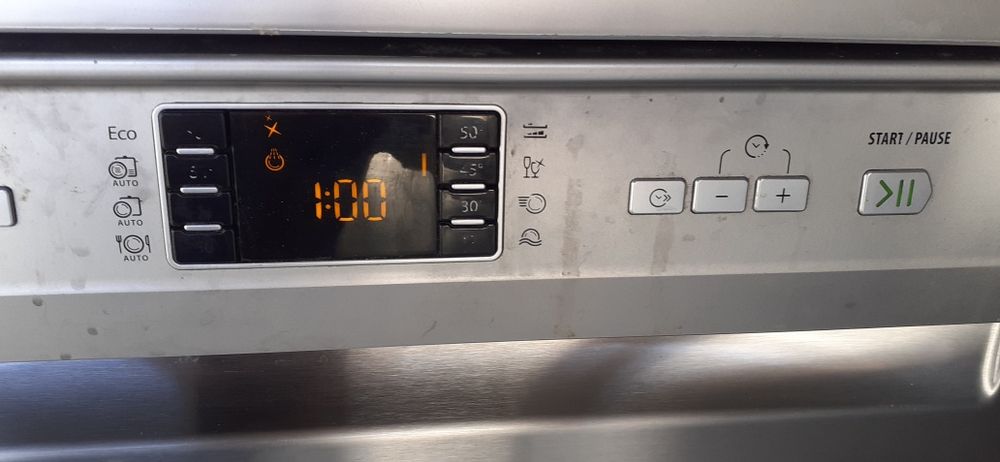 Máquina de lavar loiça Hotpoint Ariston