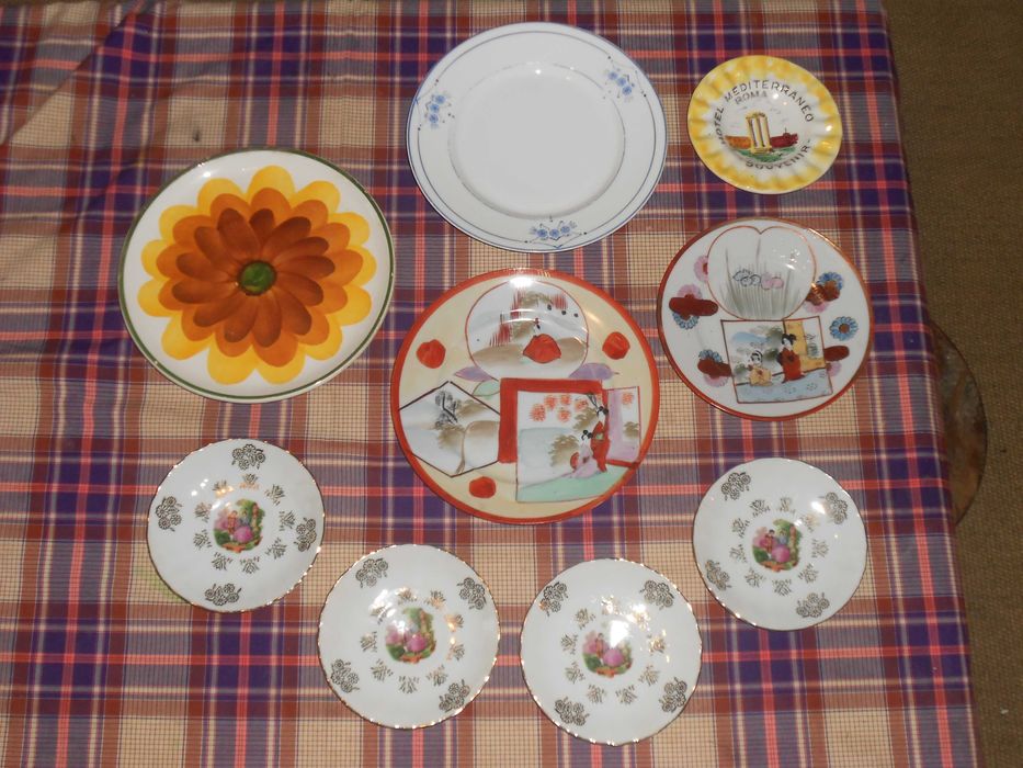 Pratos antigos colecçao ate 20cm