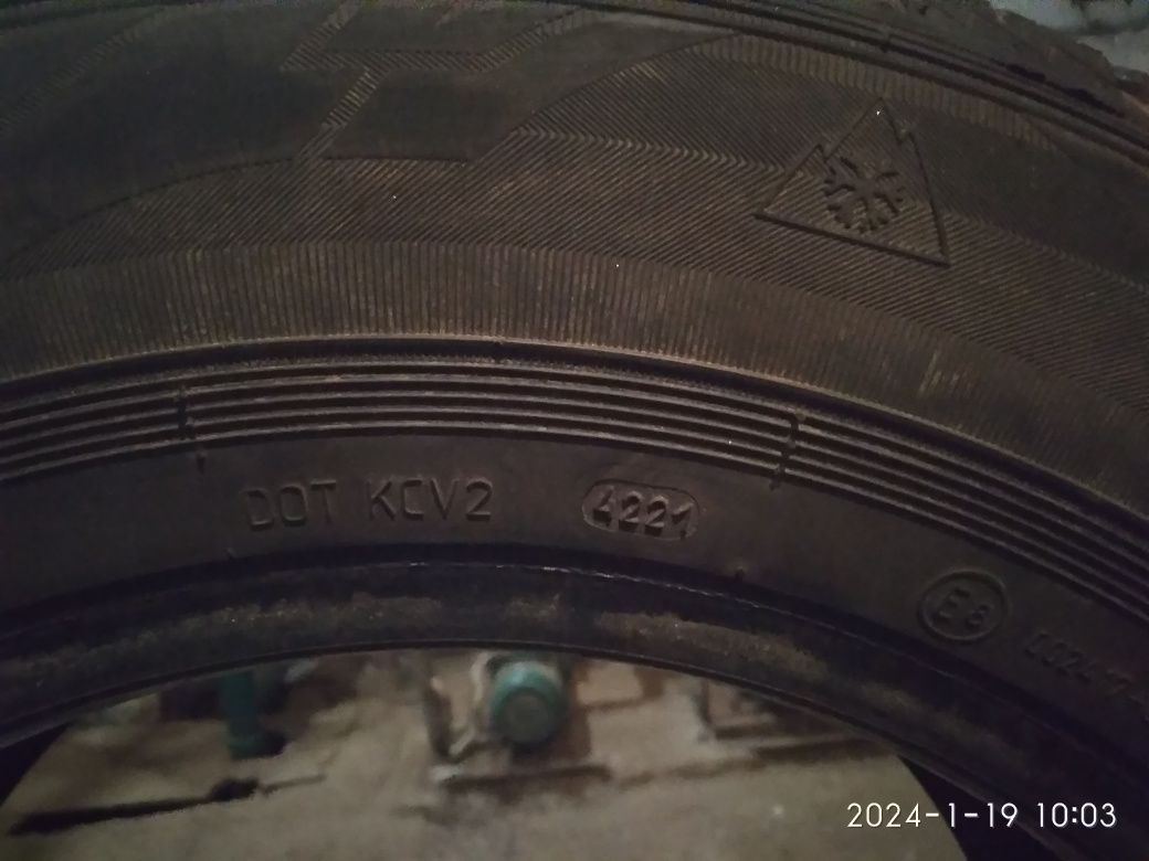 Резина зимава 235/65 R16