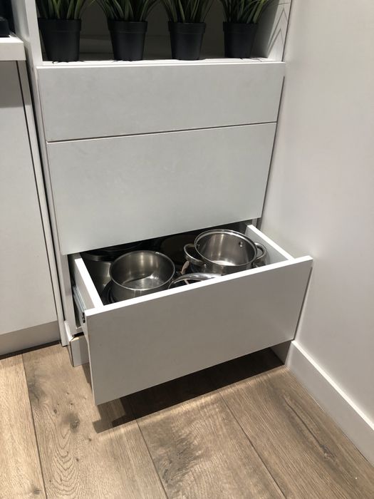 Кухонні меблі (Кухня)