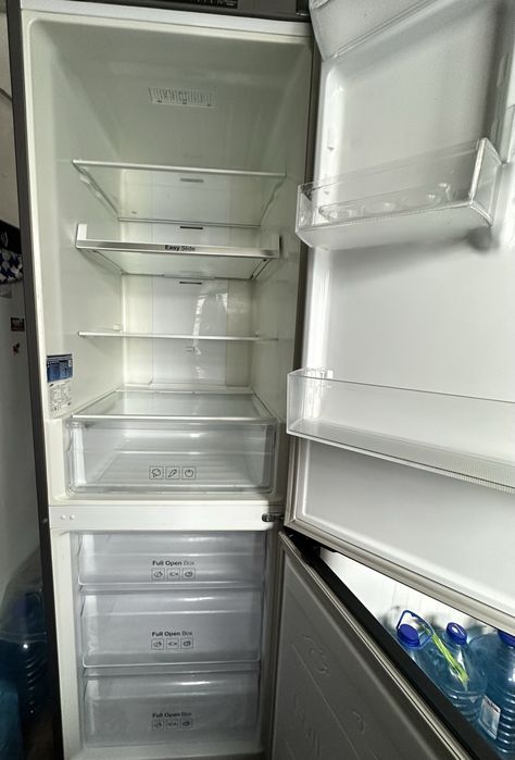 Холодильник, пральна машина