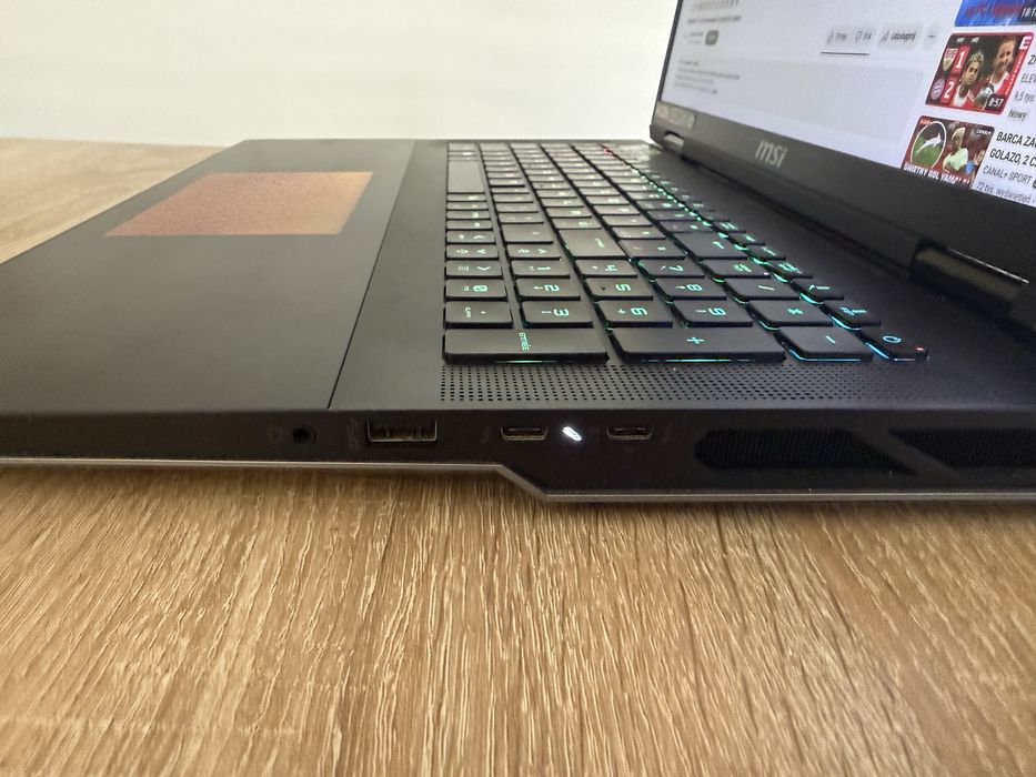 Laptop MSI Titan 18 HX A14VIG-442PL RTX 4090 i9 128 GB RAM 2 TB SSD