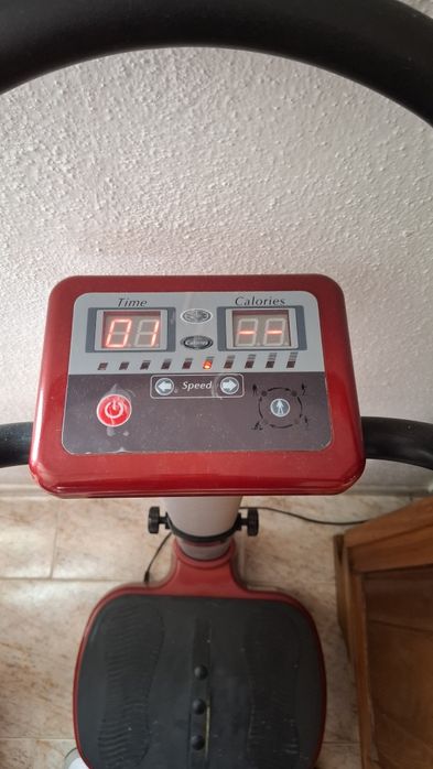 Plataforma vibratória fitness