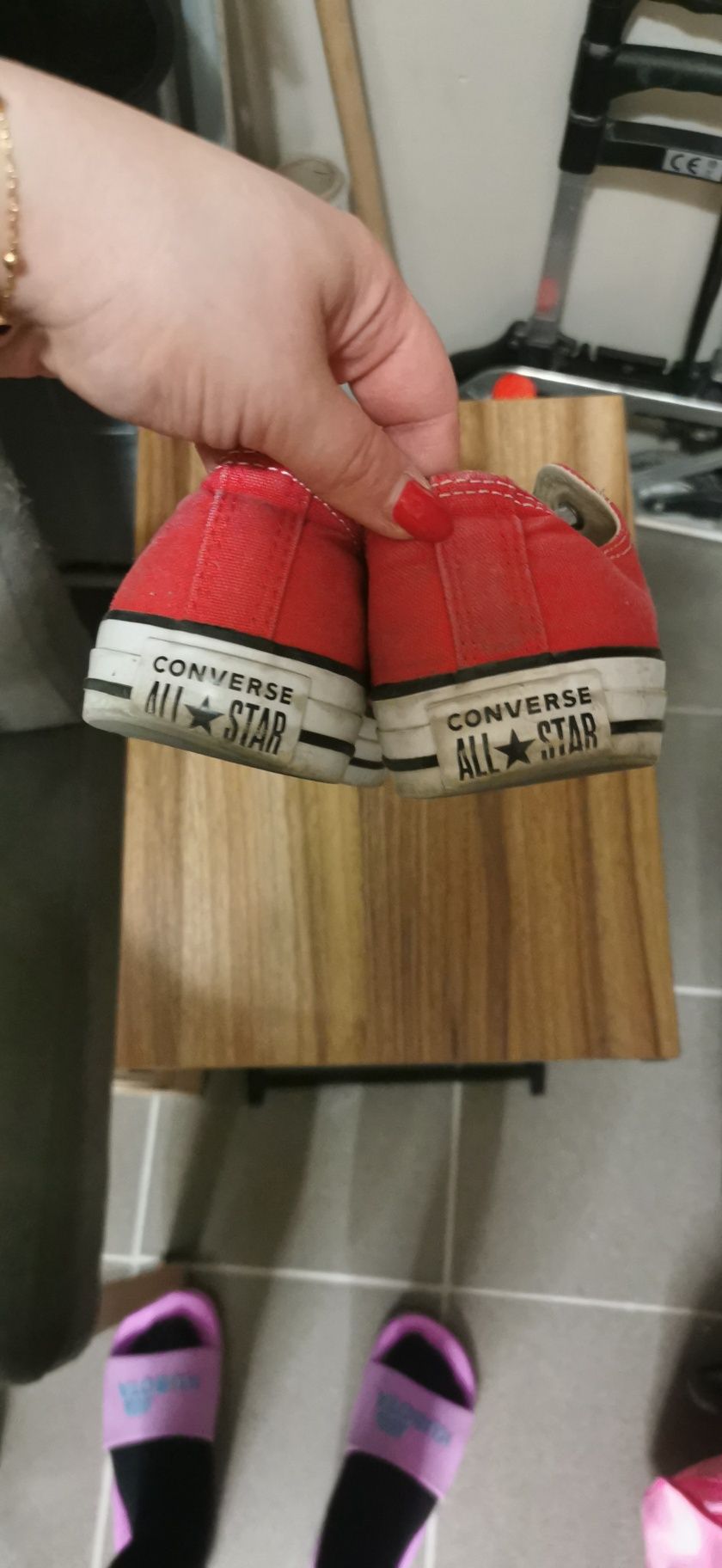 Czerwone Converse