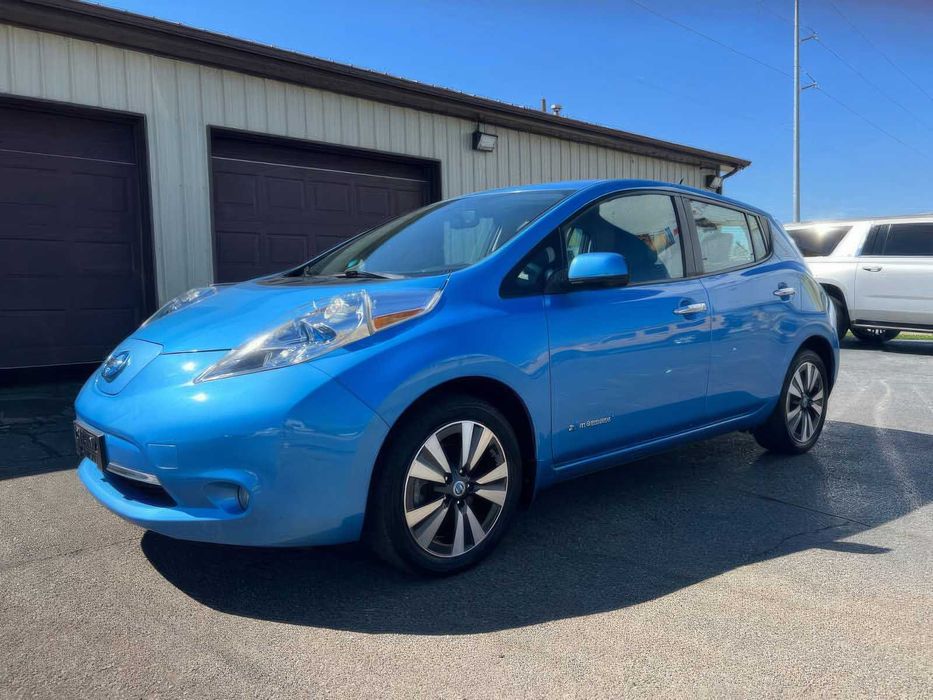 Nissan LEAF SV      2014