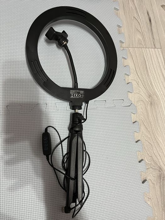 Lampa pierscieniowa z mini statywem tracer