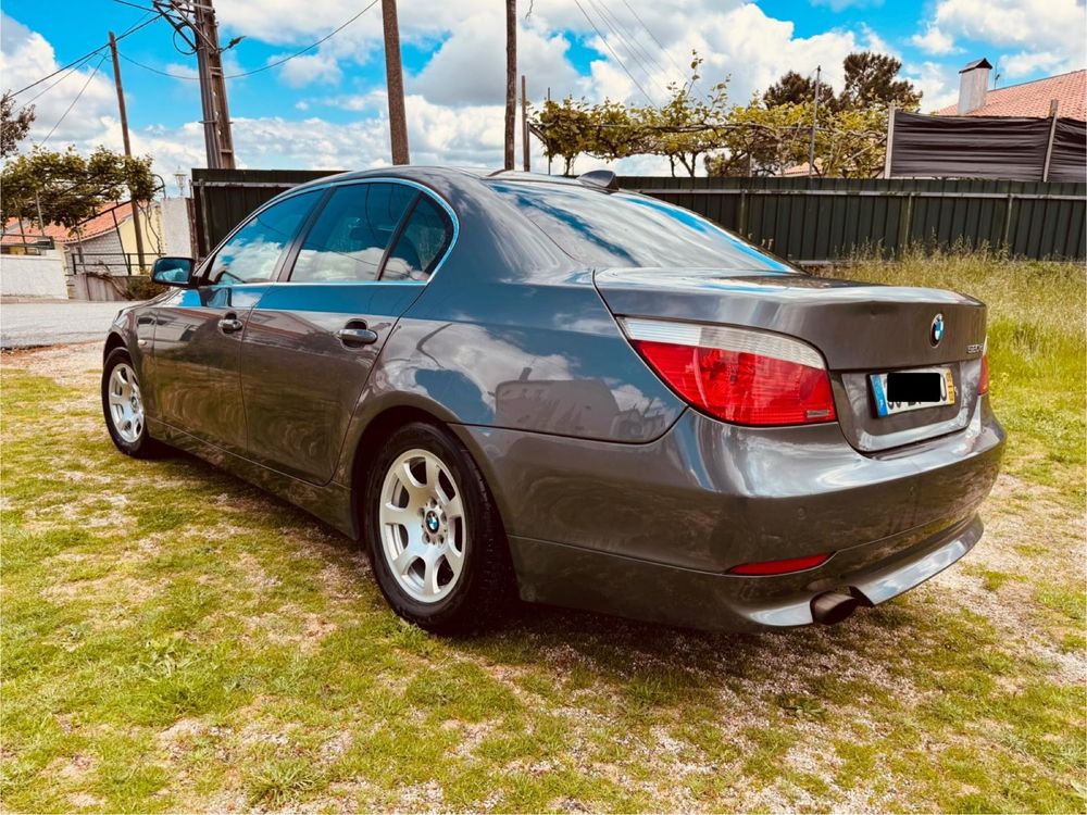 BMW 520d (2006).