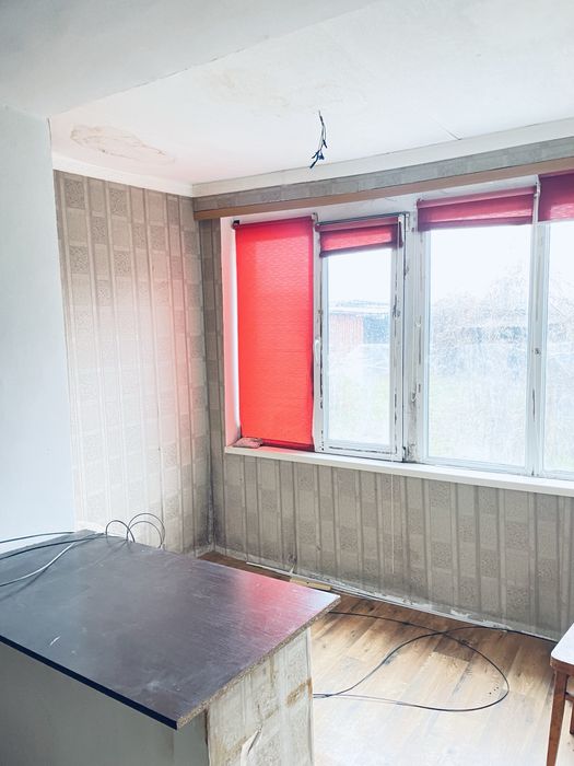 Продається 2 -х кімнатна квартира ст . Переяславська