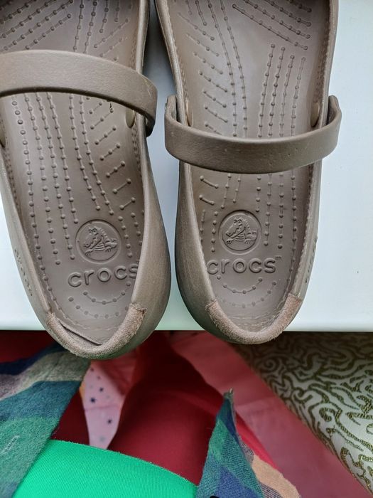 CROCS  кольору хакі