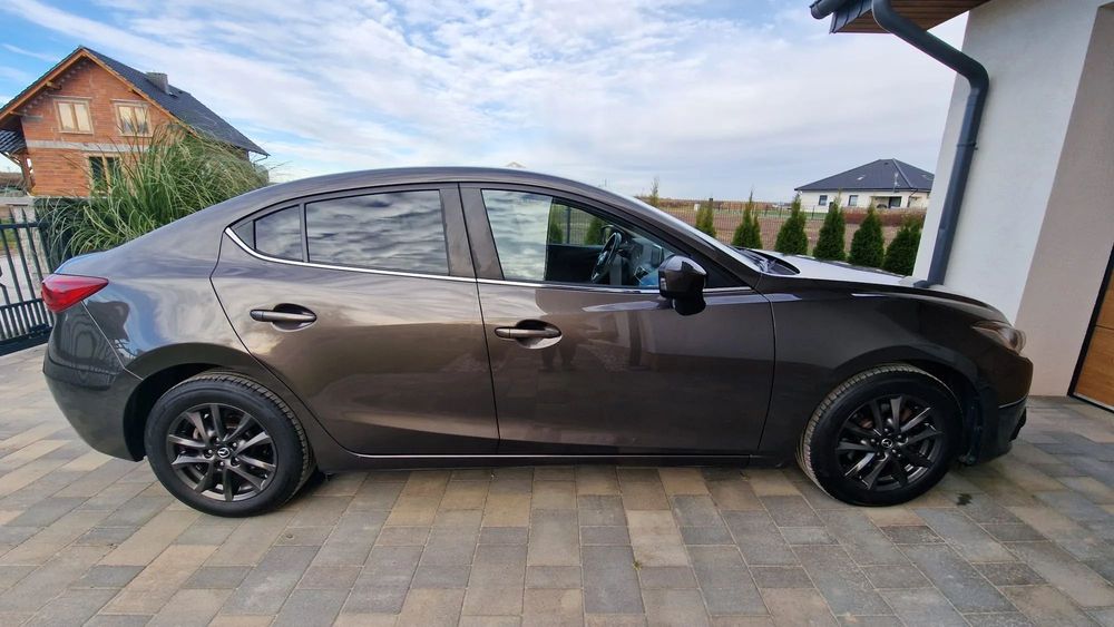 Mazda 3 Użytkowany wyłacznie przez jedną osobę.