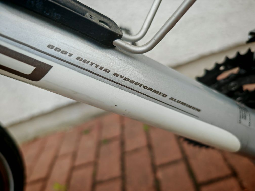 Rower MTB GT Avalanche 1.0