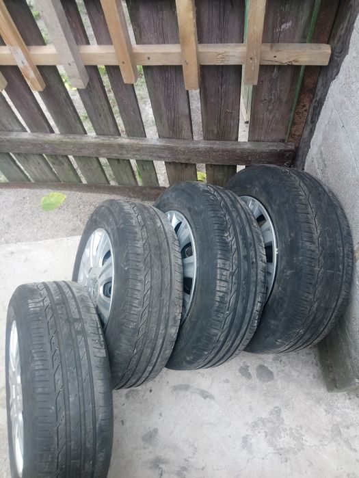 Продам шины 195/65 R15 лето