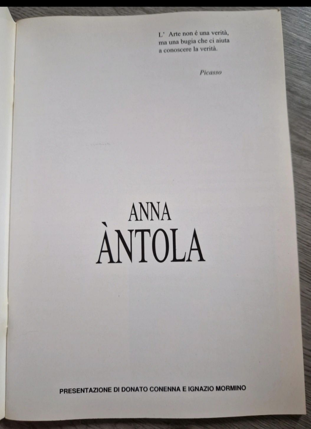 Livro "Anna Àntola"