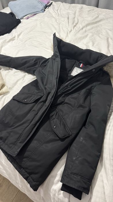Czarna kurtka Tommy Hilfiger zimowa damska XS
