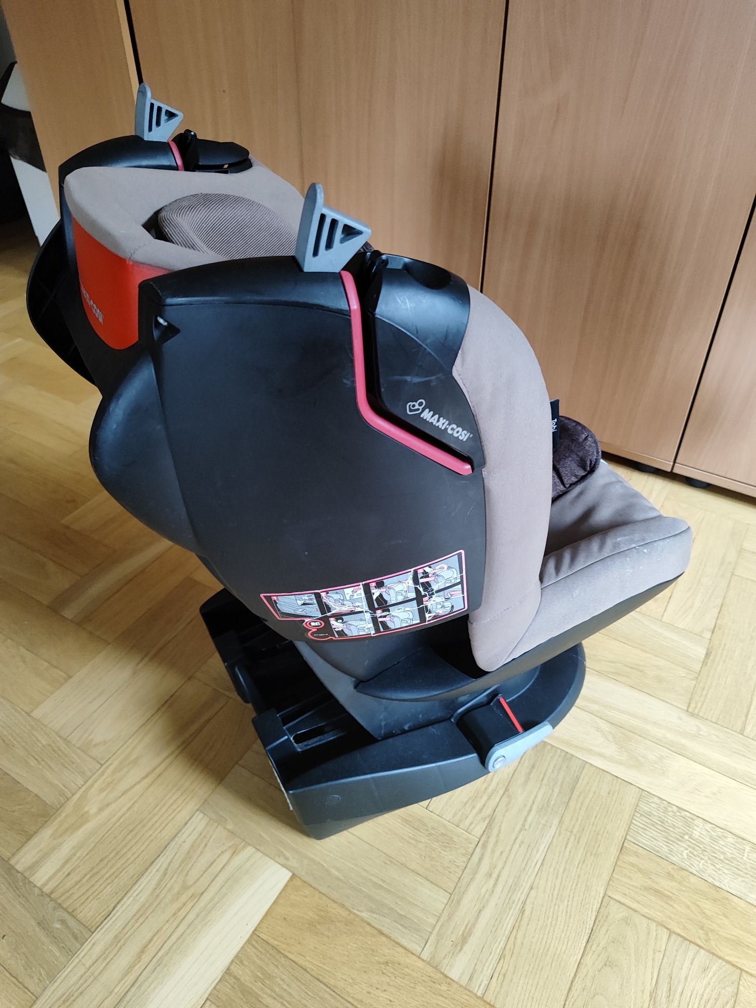 Sprzedam fotelik Maxi Cosi do 9-18 kg