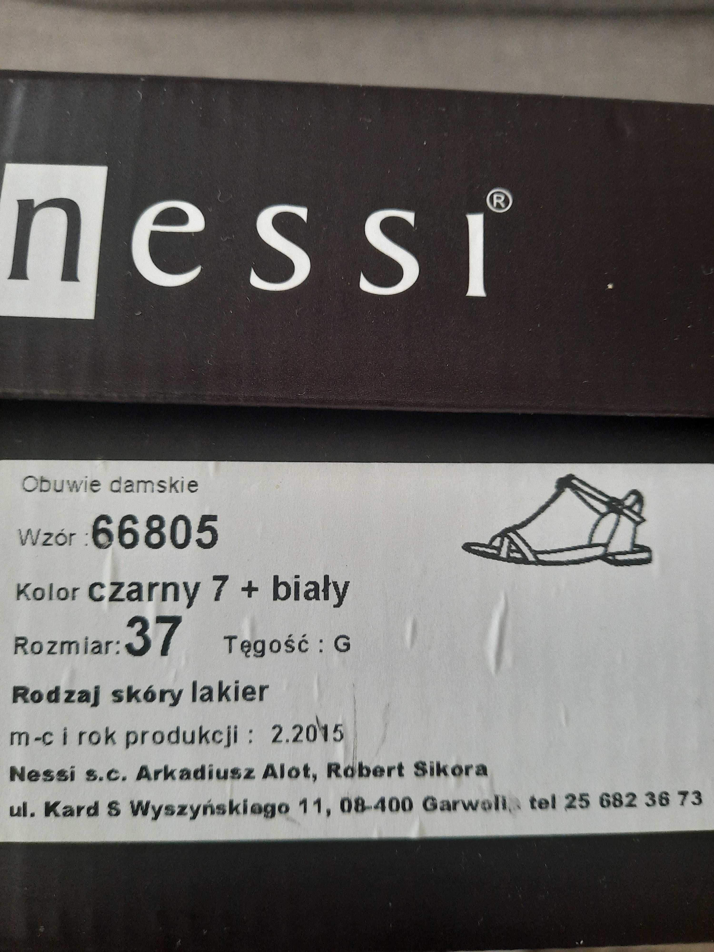 Skórzane sandały Nessi 37