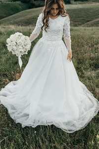 Продам свадебное платье 8500