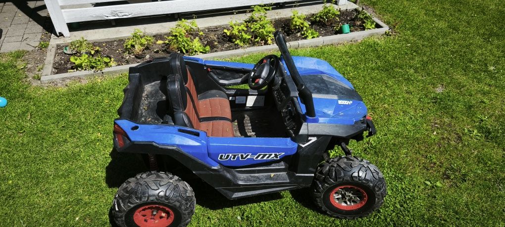 Auto na akumulator  napęd na 2 koła