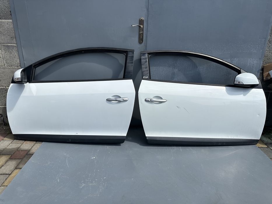 Двери Renault Meganelll Coupe Рено менган3 купе В наличии