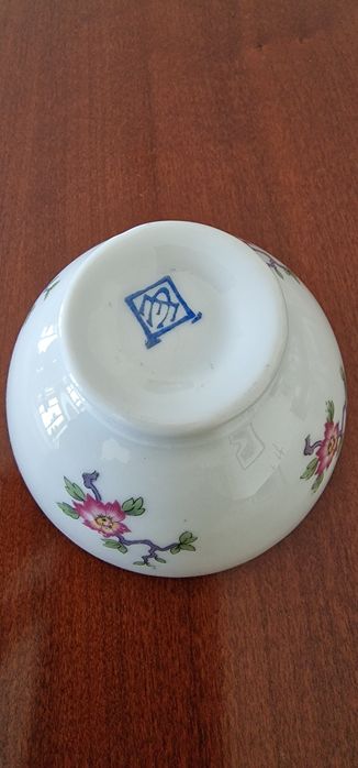 3 taças porcelana antiga de colecção