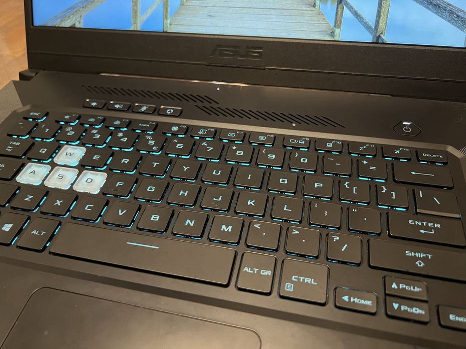 Asus Tuf FX516P Gamingowy