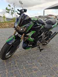 Kawasaki  z1000.