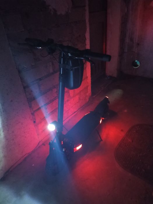 Prawie nowa hulajnoga elektryczna JOYOR Y6-S Opony 10 Cali, zasięg 60