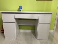 Biurko biale wymiaty 122x45