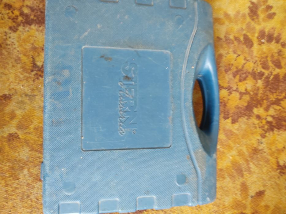 Шуруповерт Stern