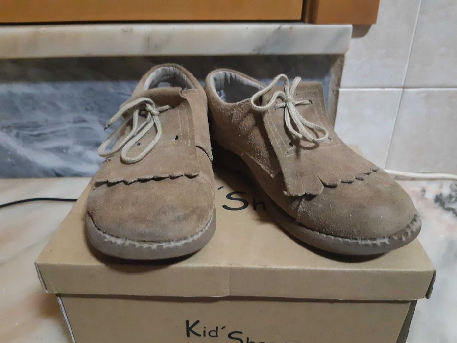 Sapatos Carneirinhos Ref. 100/F Tam. 26, 28, 31 e 33