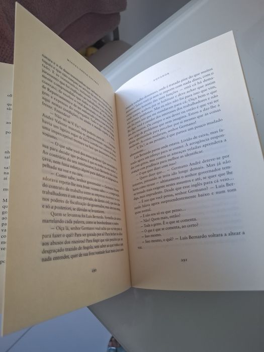 Livro /romance Equador