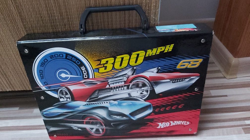 Teczka r raczka A 4  hot wheels