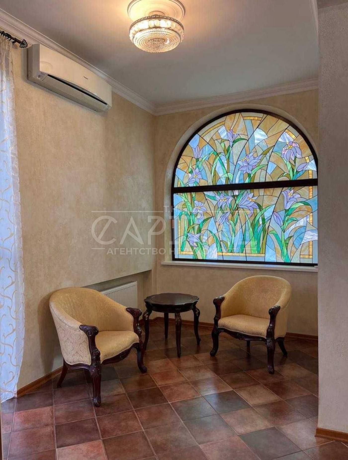 Оренда котеджу 500м² з басейном і сауною, с. Підгірці