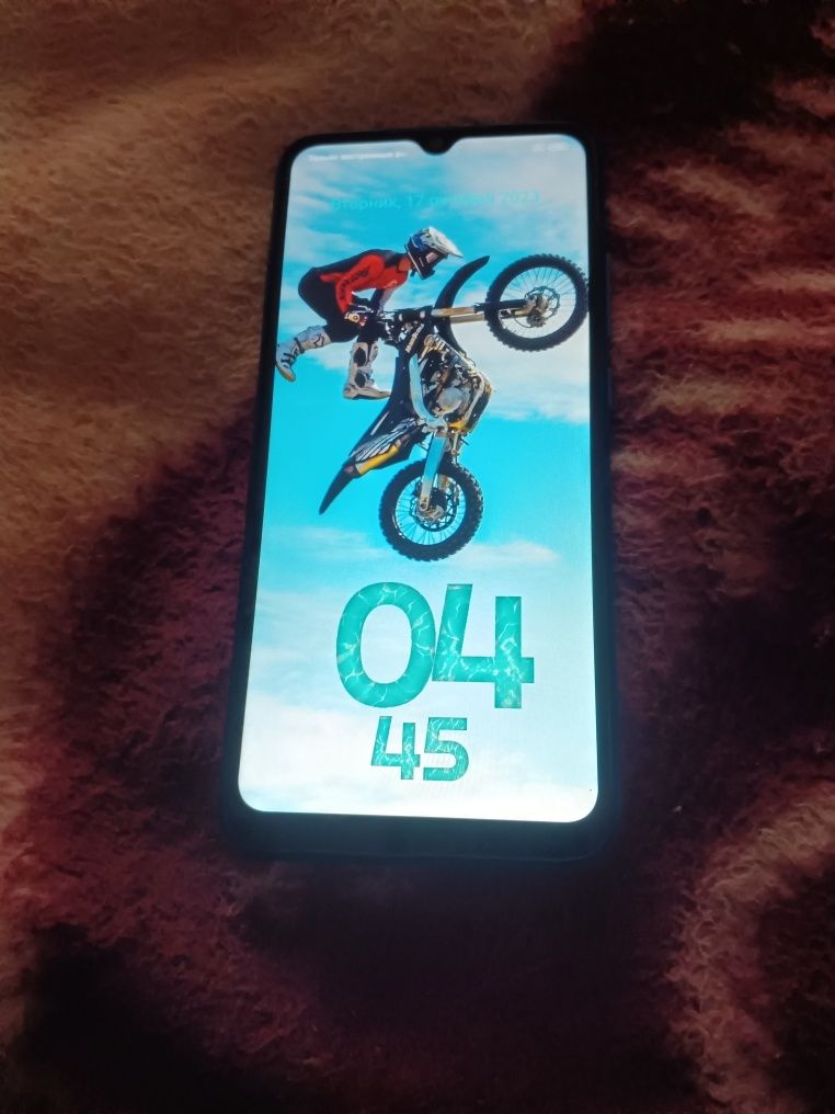 Продаю телефон Redmi 9a. Память 32/2 . Версия андроид 12