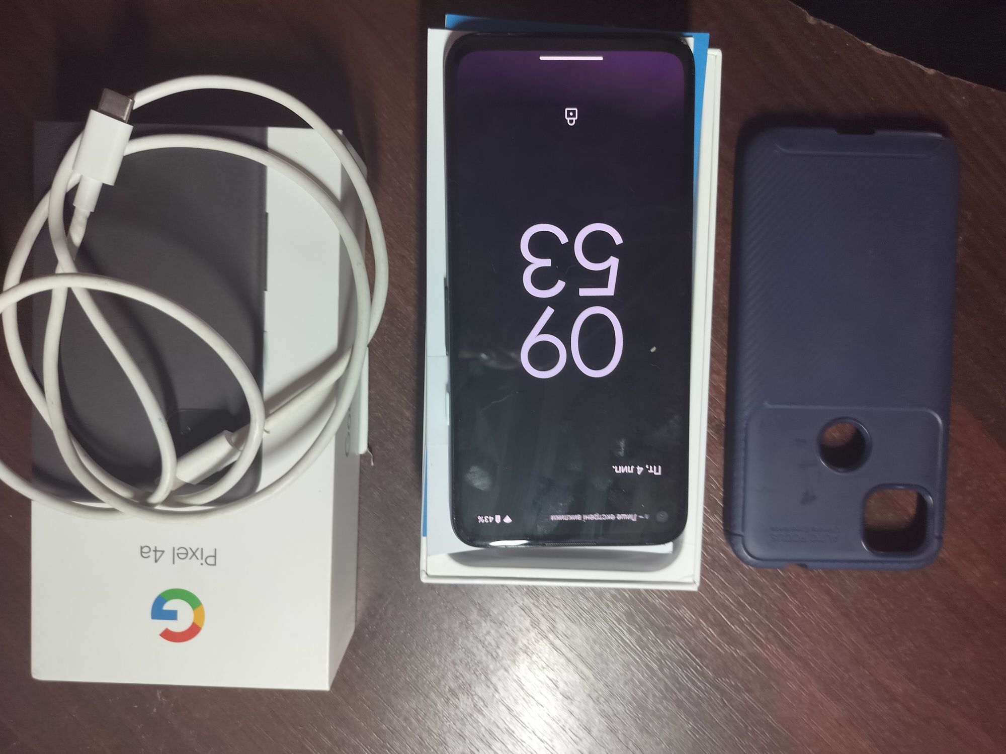 Продам смартфон pixel 4a