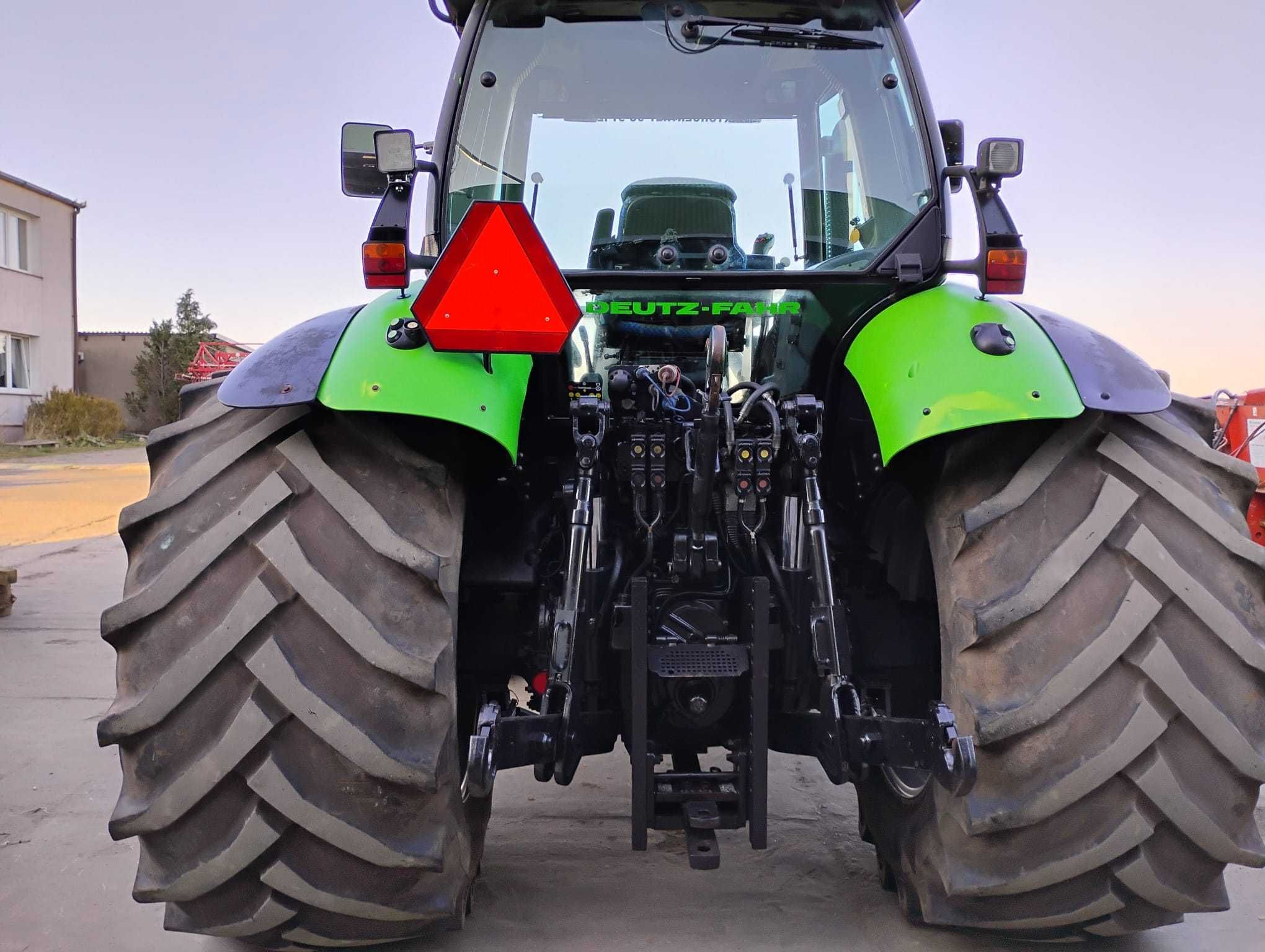 Ciągnik Deutz-Fahr Agrotron TTV 1145 z turem